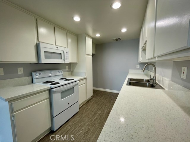 Detail Gallery Image 5 of 7 For 100 N Glendora Ave #208,  Glendora,  CA 91741 - 0 Beds | 1 Baths