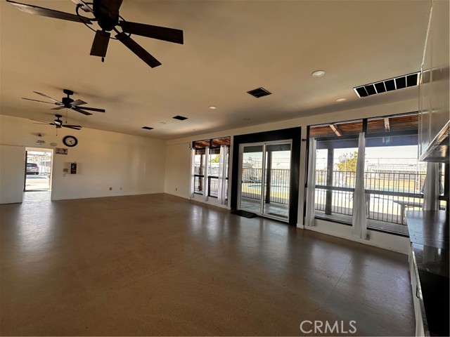 Detail Gallery Image 12 of 14 For 220 N El Camino Real #13,  Oceanside,  CA 92054 - 3 Beds | 2 Baths