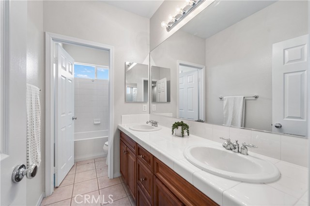 Detail Gallery Image 41 of 55 For 6531 W Avenue L7, Lancaster,  CA 93536 - 6 Beds | 4 Baths