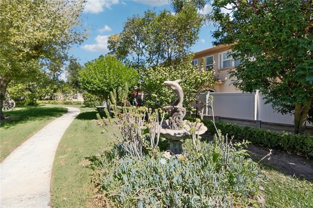 22501 Marilla Street photo 4