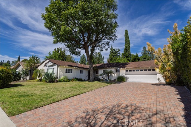 Detail Gallery Image 2 of 35 For 18157 Donmetz St, Porter Ranch,  CA 91326 - 3 Beds | 2 Baths