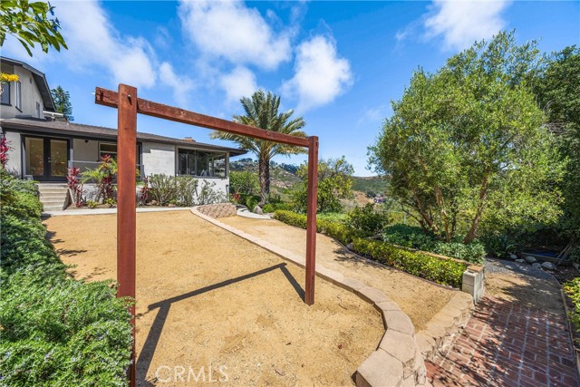 1961 Temple Hills Drive, Laguna Beach CA: https://media.crmls.org/medias/c9c978ef-fb65-47eb-8fd4-1a46b33a5eff.jpg