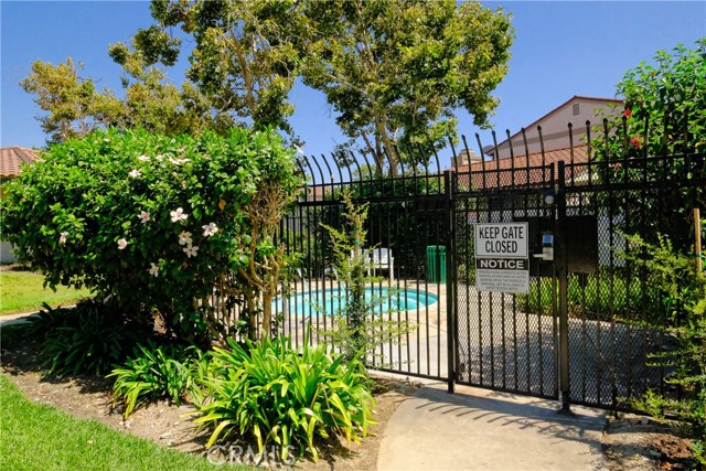 5132 Aspen Drive, Montclair CA: https://media.crmls.org/medias/c9ca03b5-2b22-4734-9d43-0085bc88f4b7.jpg