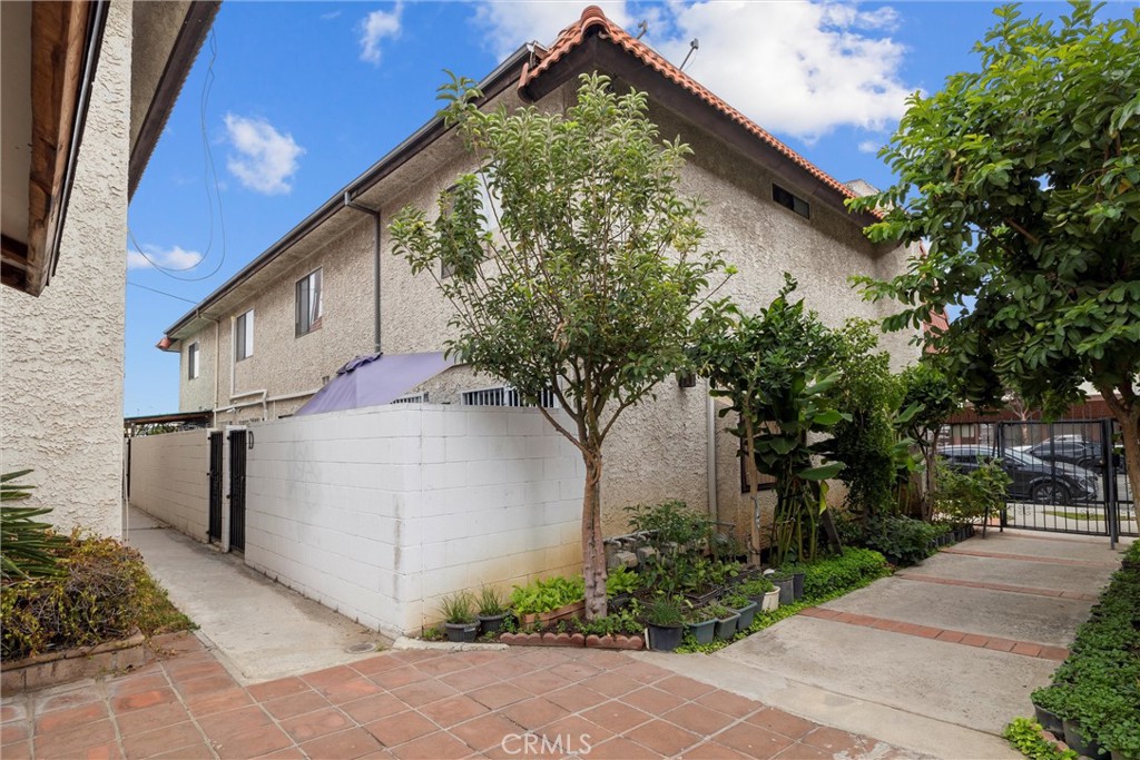 MLS #OC25228482 image #26