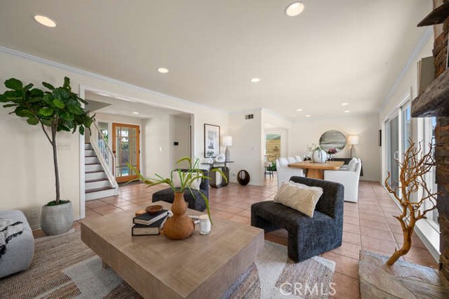 Detail Gallery Image 8 of 49 For 239 via Socorro, San Clemente,  CA 92672 - 4 Beds | 2/1 Baths