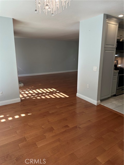 Image 5 of 27 For 516 Westchester