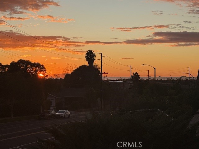 https://media.crmls.org/medias/c9cbabe1-51e9-4db6-991e-18a626cde378.jpg?preset=X-Large
