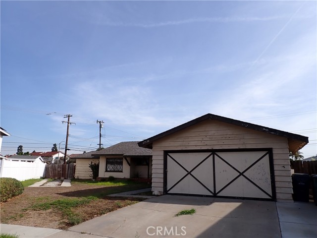 Detail Gallery Image 1 of 38 For 17530 Santa Domingo Cir, Fountain Valley,  CA 92708 - 3 Beds | 2 Baths