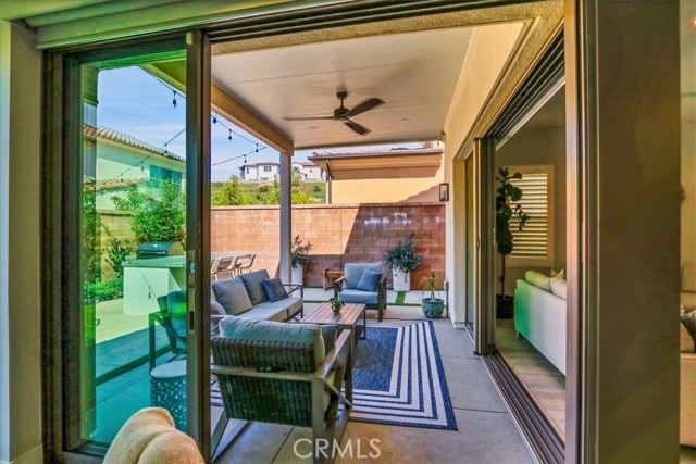 185 Plum Lily, Irvine CA: https://media.crmls.org/medias/c9cd13f7-bfaf-4f71-b8cf-ab17185eda8e.jpg