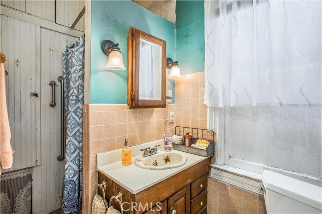 Detail Gallery Image 21 of 58 For 817 E High Ave, Redlands,  CA 92374 - 4 Beds | 2 Baths