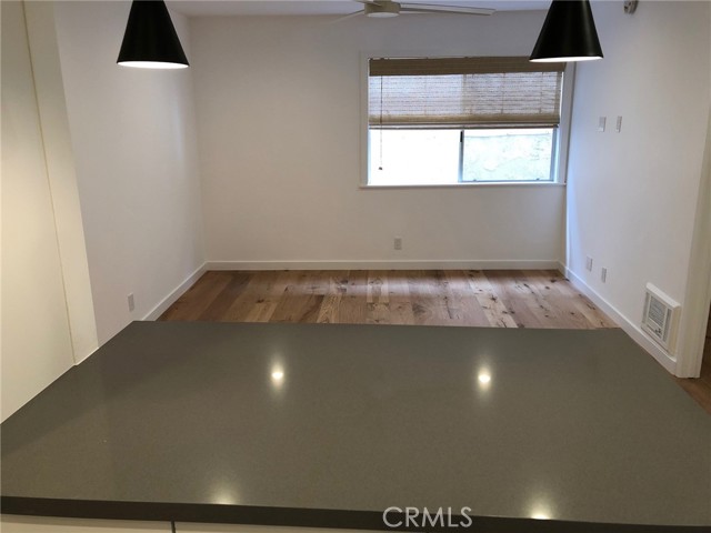 200 39th Street, Manhattan Beach CA: https://media.crmls.org/medias/c9cf9778-2814-46fd-b01a-31777c73eb61.jpg