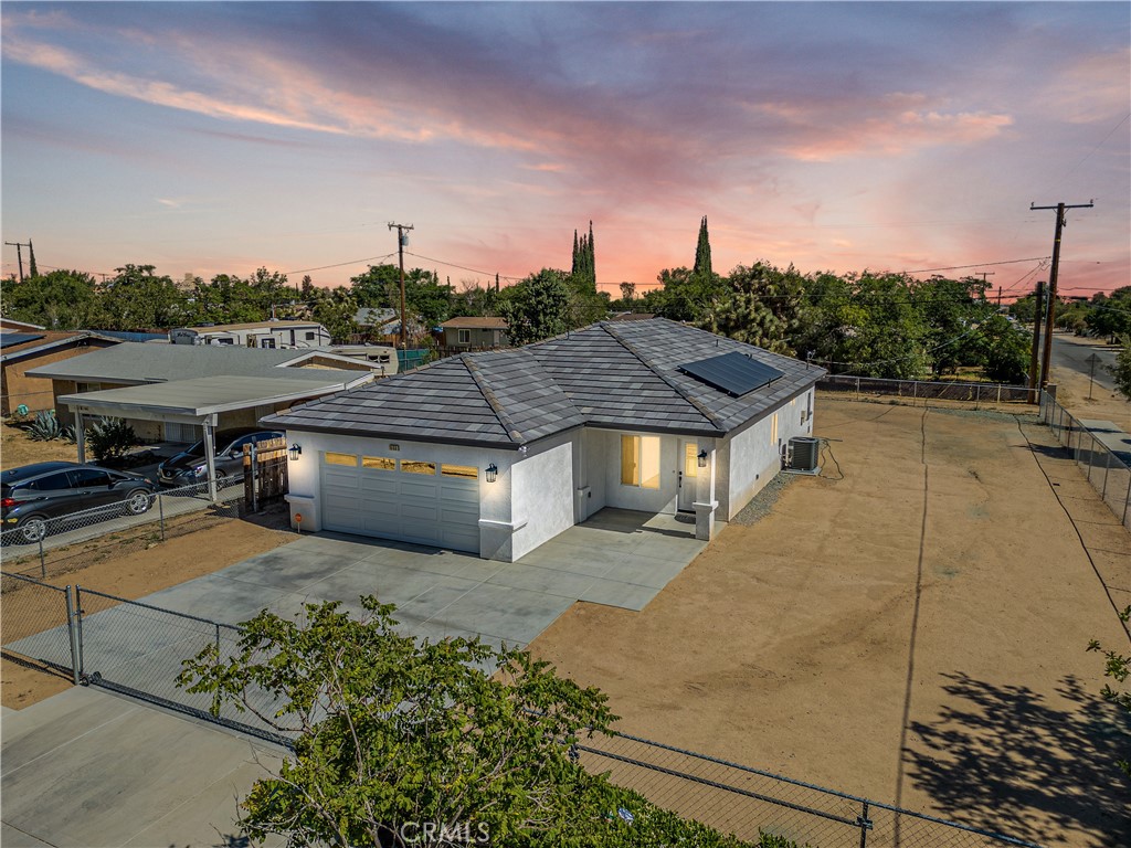 16150 Smoke Tree