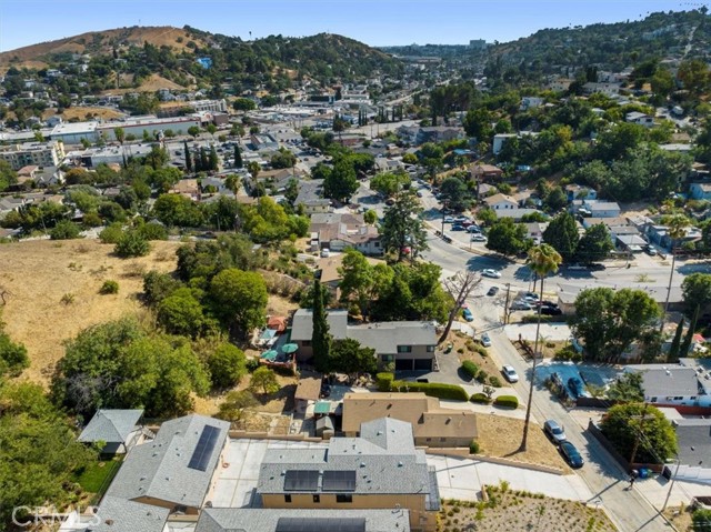 3722 Lomitas Drive, Los Angeles CA: https://media.crmls.org/medias/c9d06715-01bb-4857-a562-76e2d7ebf2d4.jpg