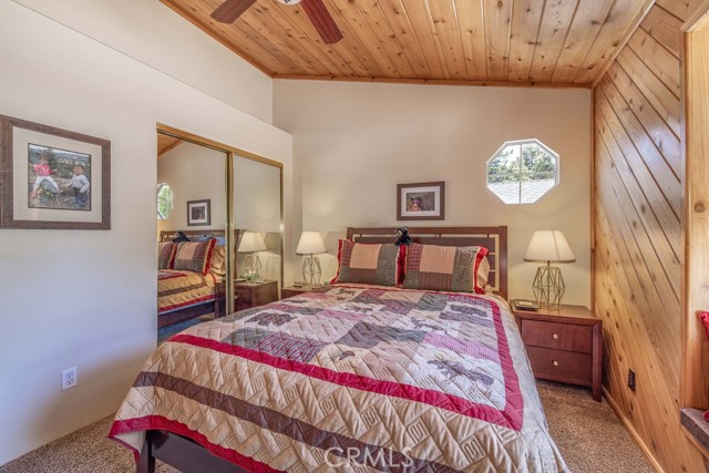 Detail Gallery Image 16 of 40 For 41722 Swan Dr, Big Bear Lake,  CA 92315 - 4 Beds | 2 Baths