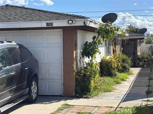 Detail Gallery Image 4 of 4 For 1094 E D St., Ontario,  CA 91764 - – Beds | – Baths