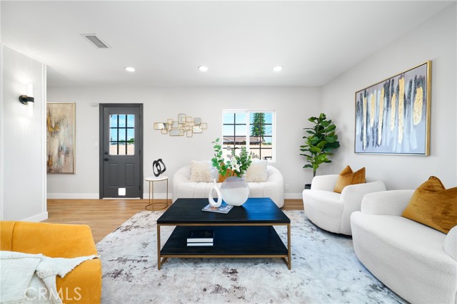15618 Loukelton Street, La Puente CA: https://media.crmls.org/medias/c9d0dd9e-a6a0-47ba-a975-4452bbe8631f.jpg