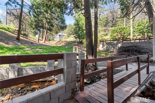 407 Dart Canyon Road, Crestline CA: https://media.crmls.org/medias/c9d0e667-caa3-4be3-8987-39fee2f3e3ff.jpg