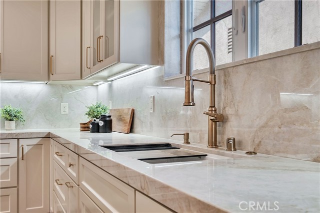 Detail Gallery Image 18 of 66 For 4001 4001 Pine, Long Beach,  CA 90807 - 5 Beds | 5 Baths