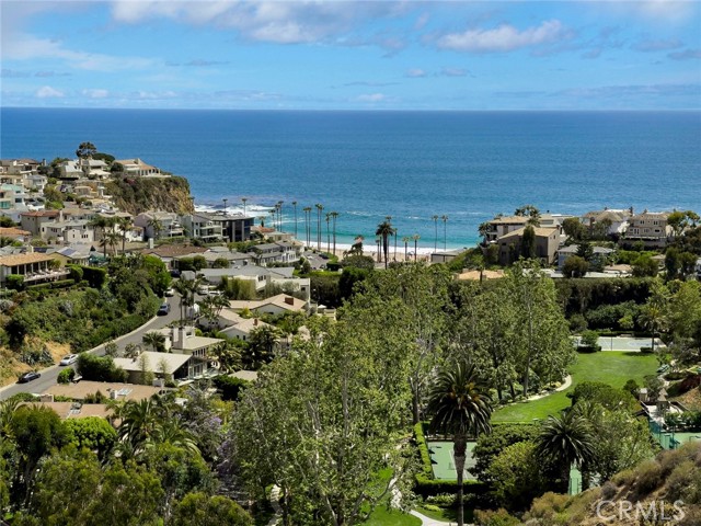1131 Emerald Bay, Laguna Beach CA: https://media.crmls.org/medias/c9d14cb0-b598-4f4c-942d-39941a010eb4.jpg