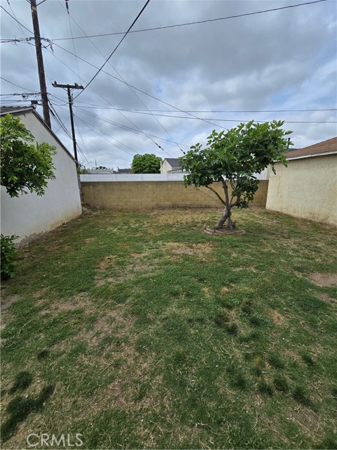 Detail Gallery Image 9 of 11 For 9542 Rex Rd, Pico Rivera,  CA 90660 - 3 Beds | 1 Baths