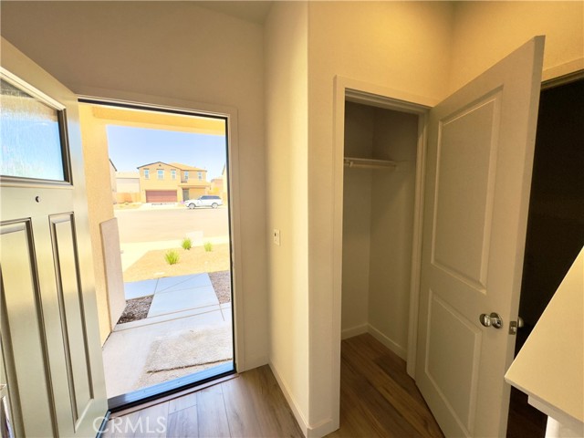 4186 Clary Court, Merced CA: https://media.crmls.org/medias/c9d30583-6a63-4cb9-94ae-47d9c713c523.jpg