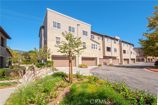 Detail Gallery Image 6 of 22 For 1150 Newberry, Claremont,  CA 91711 - 2 Beds | 3 Baths