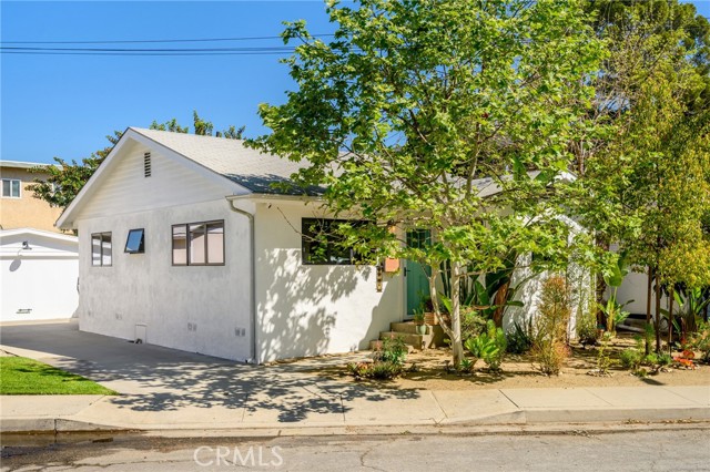 Detail Gallery Image 2 of 35 For 1477 E California Ave, Glendale,  CA 91206 - 2 Beds | 1 Baths