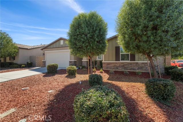 Detail Gallery Image 2 of 43 For 26439 Redoak St, Menifee,  CA 92584 - 3 Beds | 2 Baths