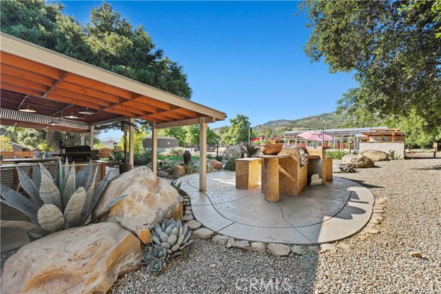 Detail Gallery Image 33 of 47 For 12475 Christmas Tree Road, Ojai,  CA 93023 - 4 Beds | 3 Baths