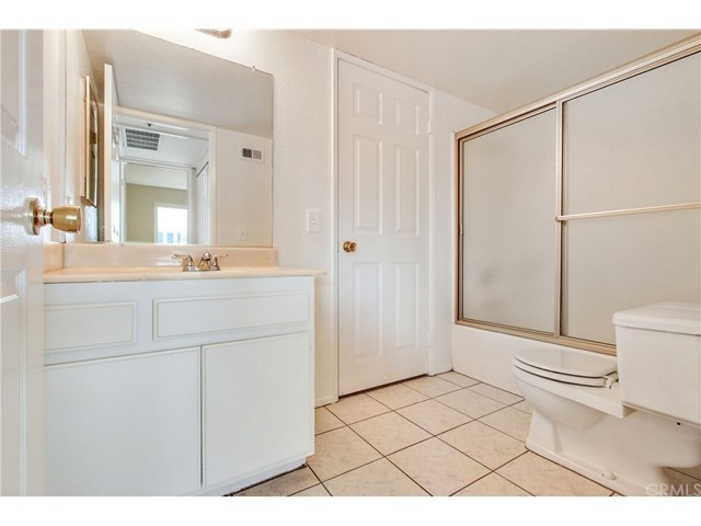 Detail Gallery Image 23 of 29 For 726 Elm Ave #304,  Long Beach,  CA 90813 - 2 Beds | 2 Baths