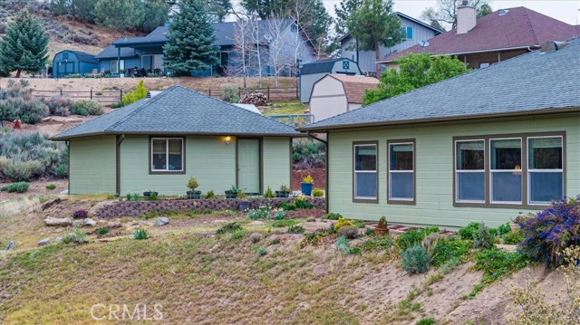 Detail Gallery Image 4 of 73 For 24921 Sunset Way, Tehachapi,  CA 93561 - 2 Beds | 2 Baths