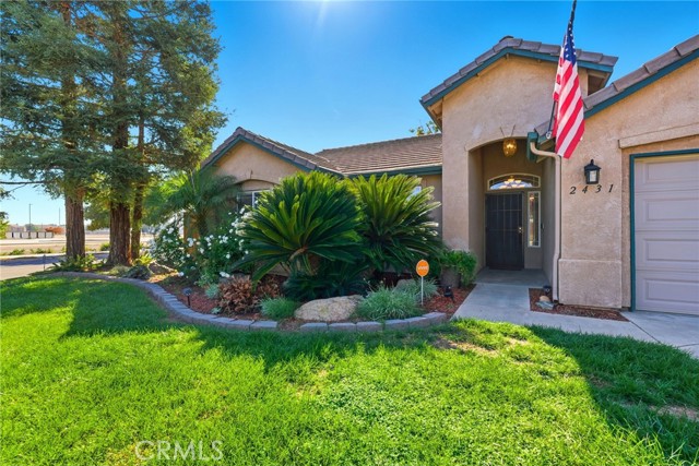 Detail Gallery Image 12 of 54 For 2431 S Cedar, Visalia,  CA 93292 - 3 Beds | 2 Baths