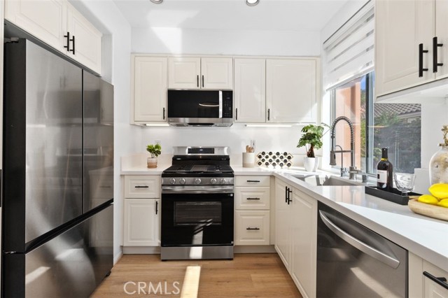 Detail Gallery Image 12 of 41 For 37 Marsala, Irvine,  CA 92606 - 2 Beds | 2 Baths