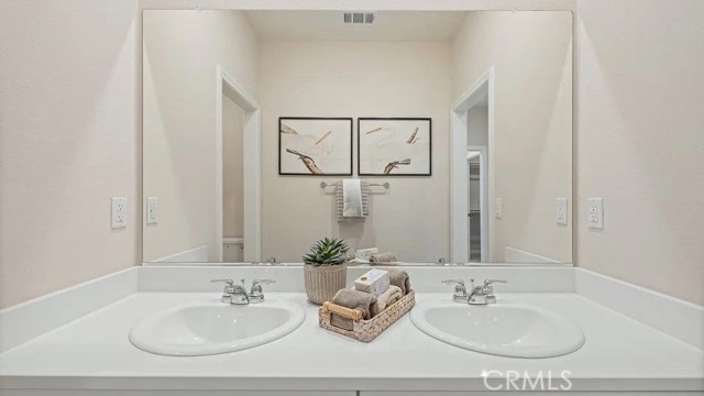 15438 Avenida De Cielo, Desert Hot Springs CA: https://media.crmls.org/medias/c9d6ff80-d506-4983-8300-b580ec797bdf.jpg