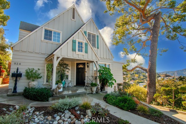 934 Highline Rd, Glendale CA: https://media.crmls.org/medias/c9d89c4e-a234-4a31-95ac-28afe8074e2e.jpg