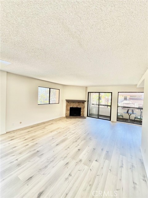 Detail Gallery Image 14 of 45 For 1 Cabrillo Dr, Avalon,  CA 90704 - 3 Beds | 4 Baths