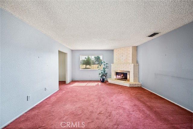 5914 Ocasa Drive, Jurupa Valley CA: https://media.crmls.org/medias/c9d91a18-c131-43a8-87bc-c9a938d982f5.jpg