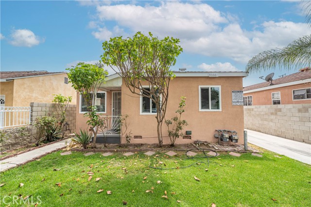5166 McCallum Avenue, South Gate CA: https://media.crmls.org/medias/c9d92934-5504-41a6-9059-7c1ecdc23752.jpg