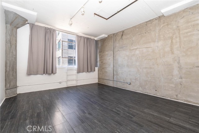 Detail Gallery Image 7 of 23 For 420 S San Pedro St #218,  Los Angeles,  CA 90013 - 1 Beds | 1 Baths