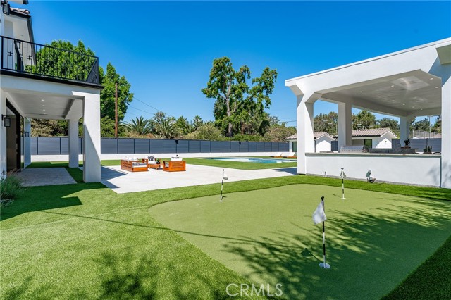Detail Gallery Image 48 of 74 For 13807 Magnolia Bld, Sherman Oaks,  CA 91423 - 5 Beds | 4/1 Baths