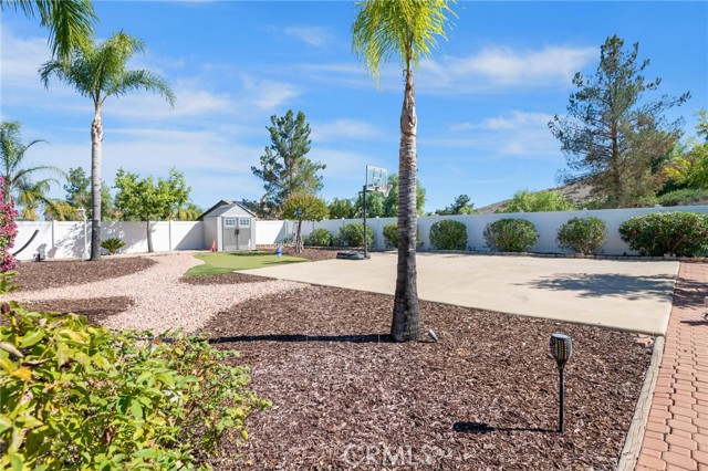 Detail Gallery Image 17 of 48 For 3829 Agave Court, Perris,  CA 92570 - 4 Beds | 2/1 Baths