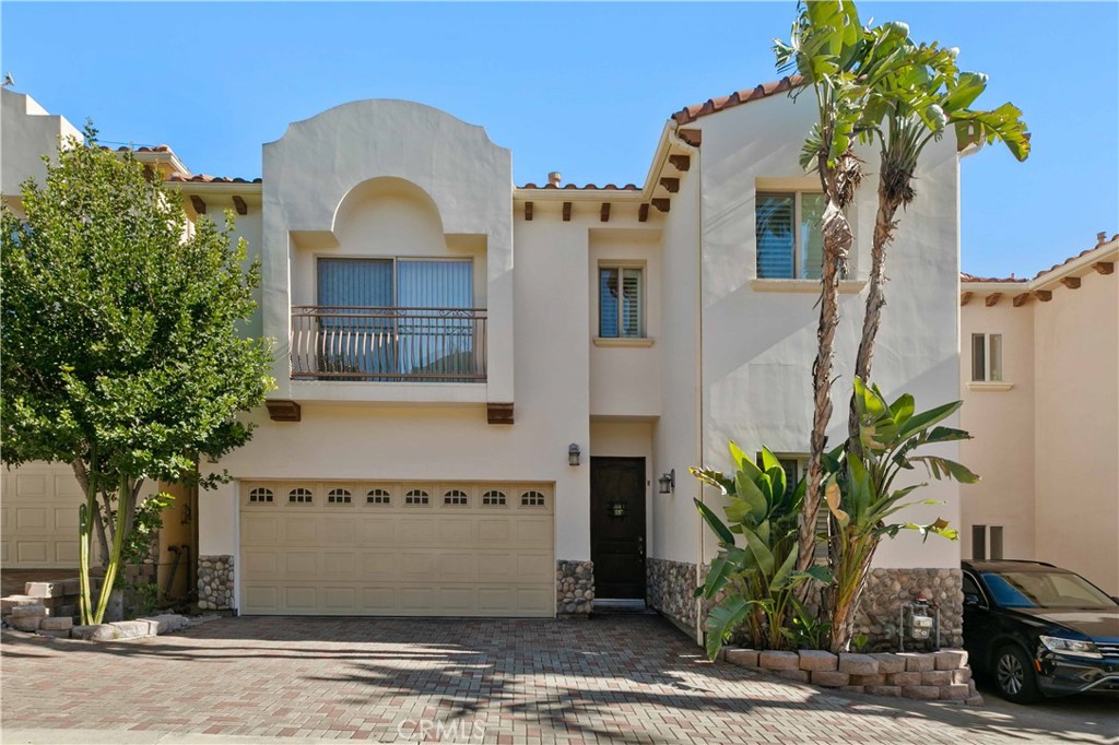 6920 Valmont #5