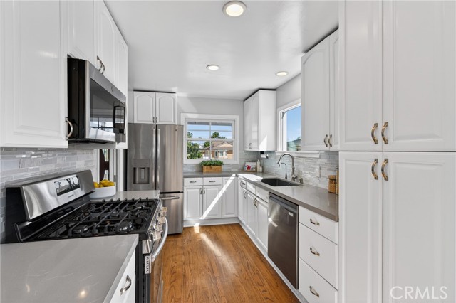 Detail Gallery Image 15 of 49 For 4926 Jacques, Torrance,  CA 90503 - 3 Beds | 2 Baths