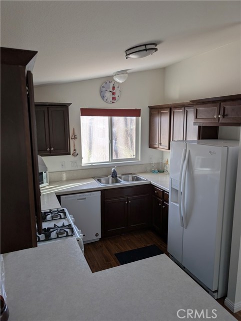 Detail Gallery Image 5 of 11 For 1750 Whittier, Costa Mesa,  CA 92627 - 3 Beds | 2 Baths