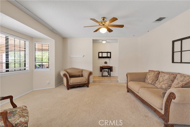 Detail Gallery Image 7 of 51 For 18830 Munsee Rd, Apple Valley,  CA 92307 - 4 Beds | 2/1 Baths