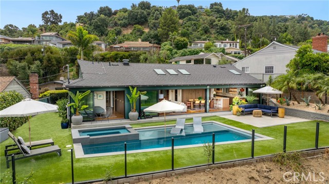 Detail Gallery Image 22 of 24 For 3627 Willowcrest Ave, Studio City,  CA 91604 - 3 Beds | 3 Baths