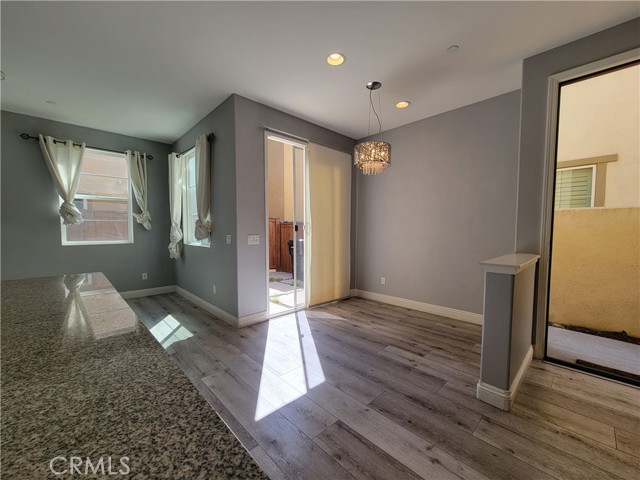56 Linden Lane, Temple City CA: https://media.crmls.org/medias/c9dd0eb0-0d6a-4f03-8b37-1697e901eeac.jpg