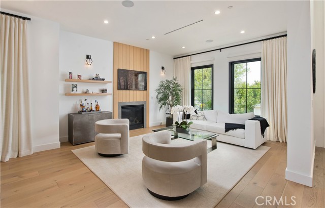 4143 Davana Road, Sherman Oaks CA: https://media.crmls.org/medias/c9dd4768-c17d-4eb4-8b67-8a32f24d4a7f.jpg