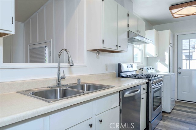 Detail Gallery Image 10 of 24 For 2371 Park Ave, Long Beach,  CA 90815 - 2 Beds | 1 Baths