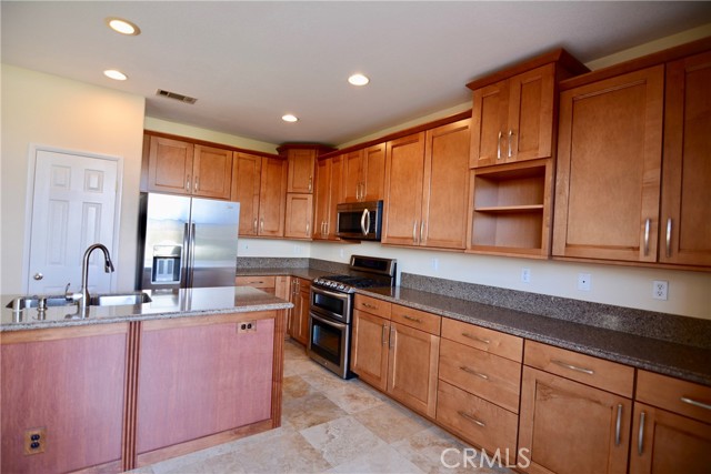 Detail Gallery Image 3 of 31 For 50 Rue Du Chateau #67,  Aliso Viejo,  CA 92656 - 3 Beds | 2/1 Baths
